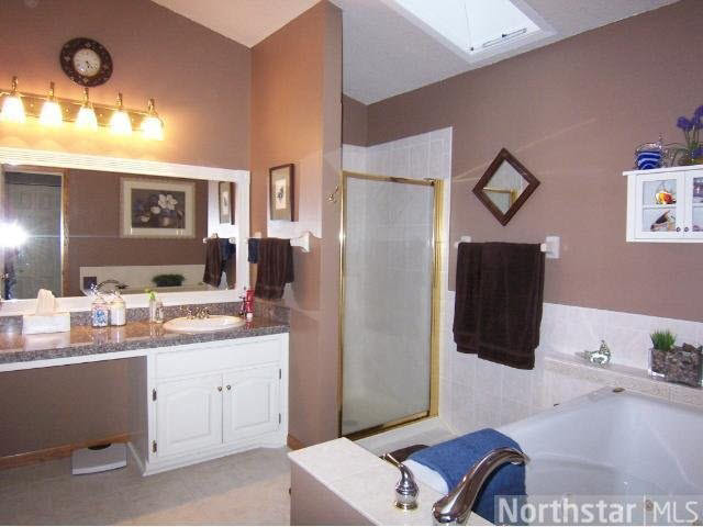 565 Sherwood Road Shoreview, MN 55126 - Photo 8 of 16