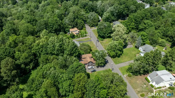 $525,000 | 1-3 Verville Road, Avon, CT 06001