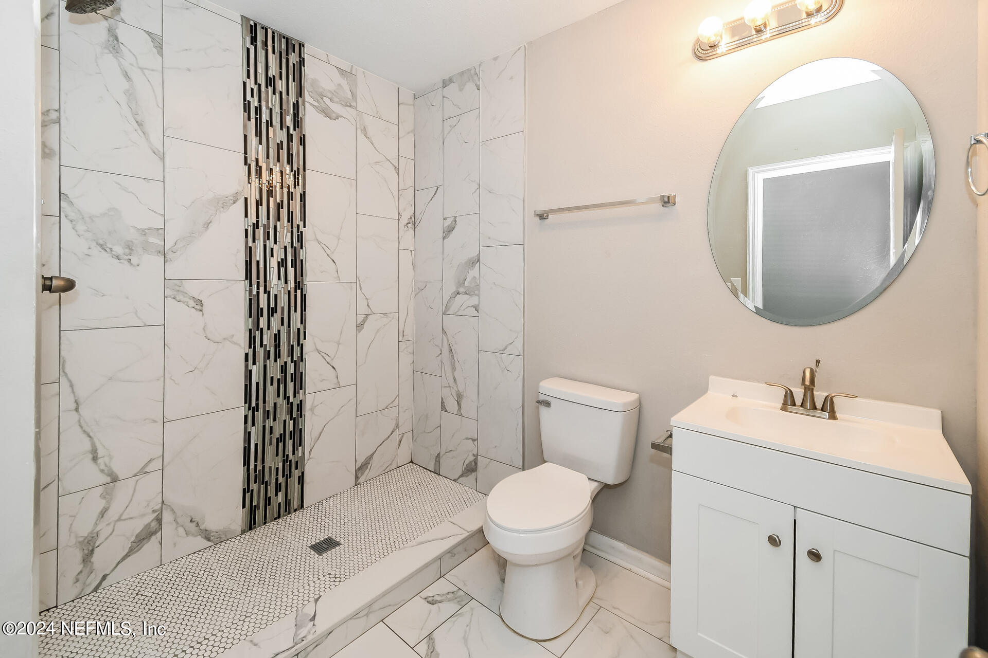2616 Ligustrum Road Jacksonville, FL 32211 - Photo 11 of 21 011-photo-main-bathroom-13813925