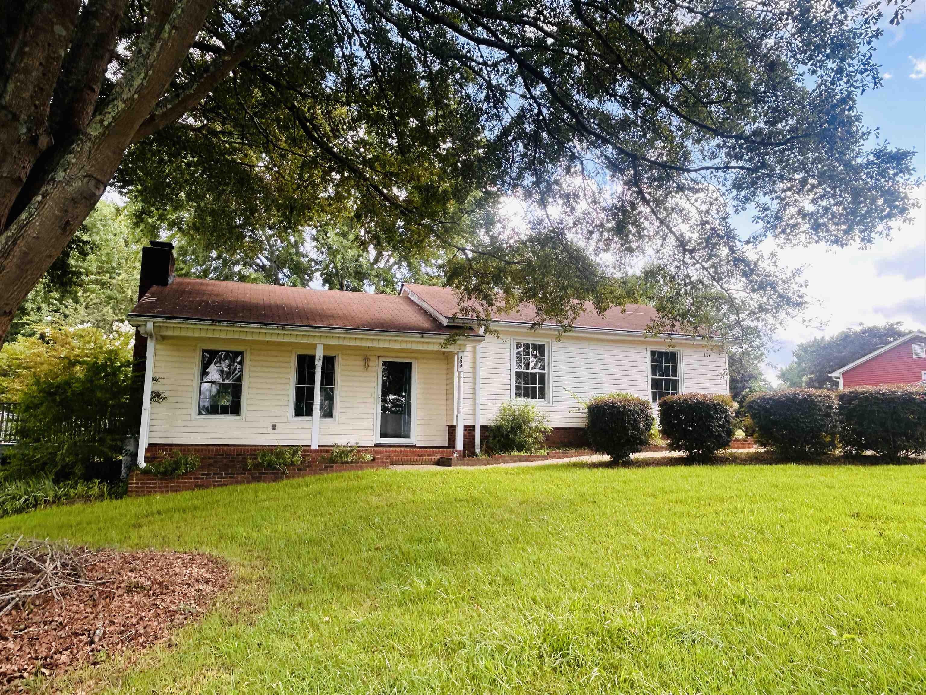 141 Coates Road Inman, SC 29349 - Photo 2 of 23