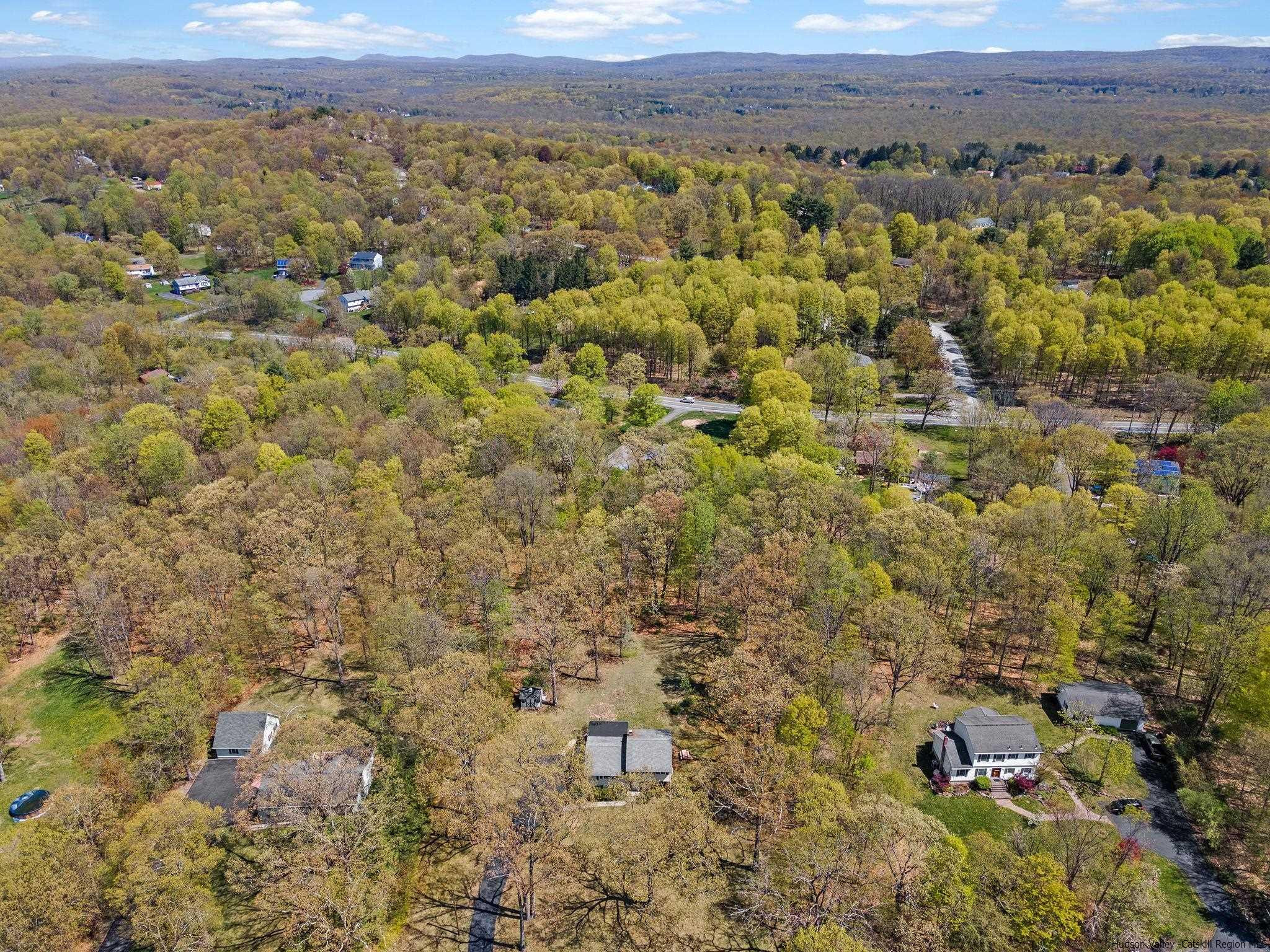 405 Strawridge Road Wallkill, NY 12589 - Photo 3 of 31 Photo 3