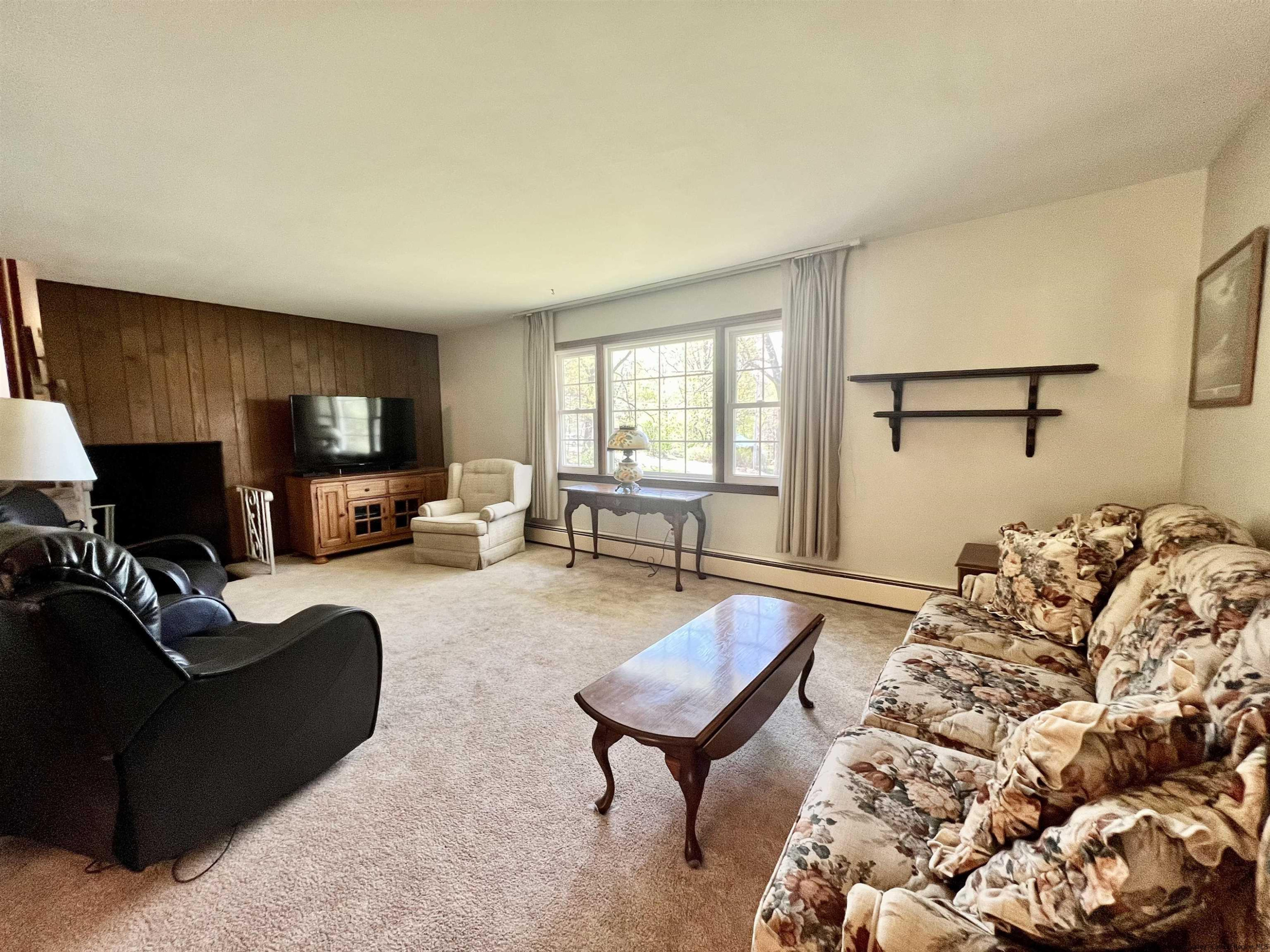 405 Strawridge Road Wallkill, NY 12589 - Photo 9 of 31 Photo 9