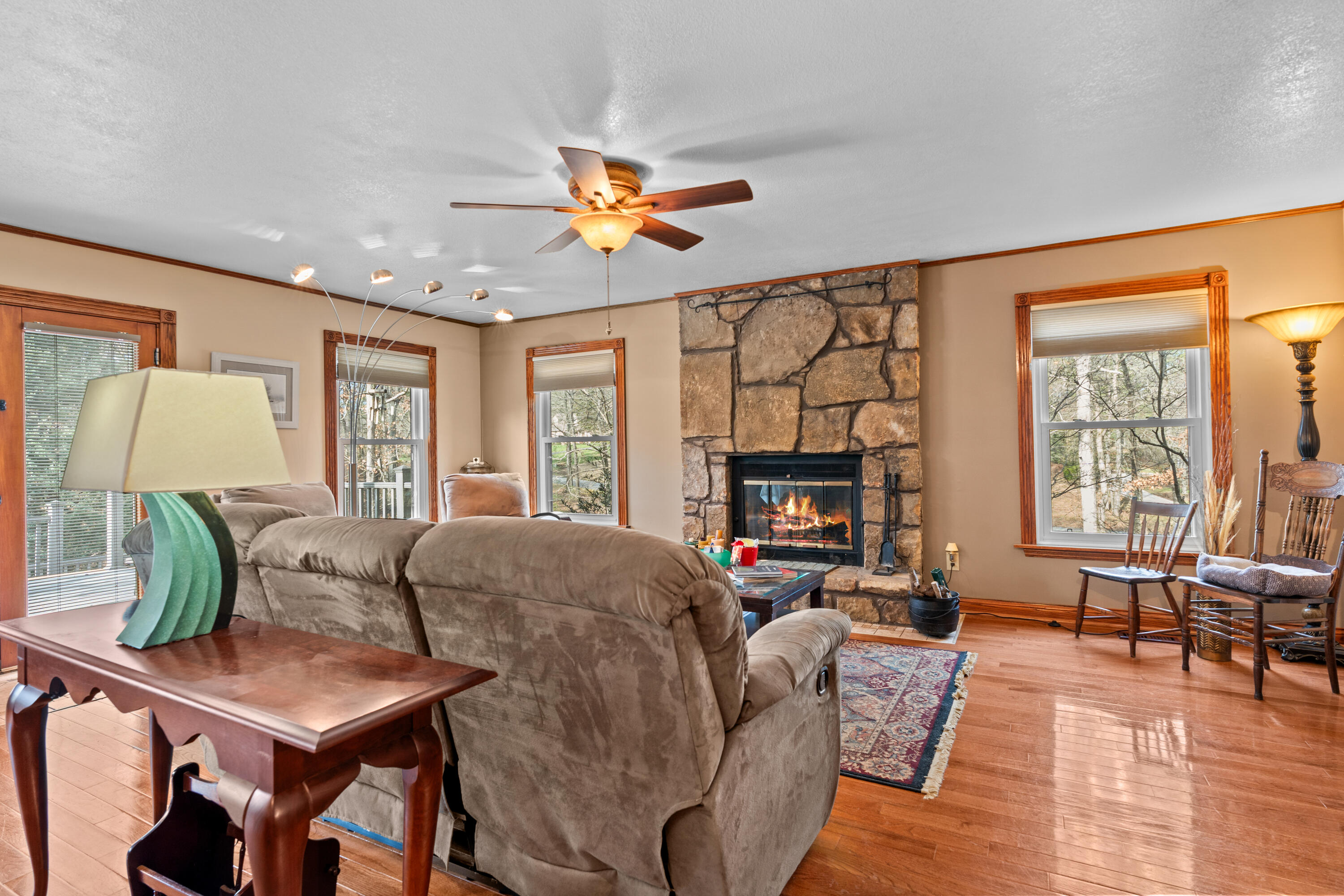 1909 Beech Cove Drive Cleveland, TN 37312 - Photo 31 of 80 Living Room