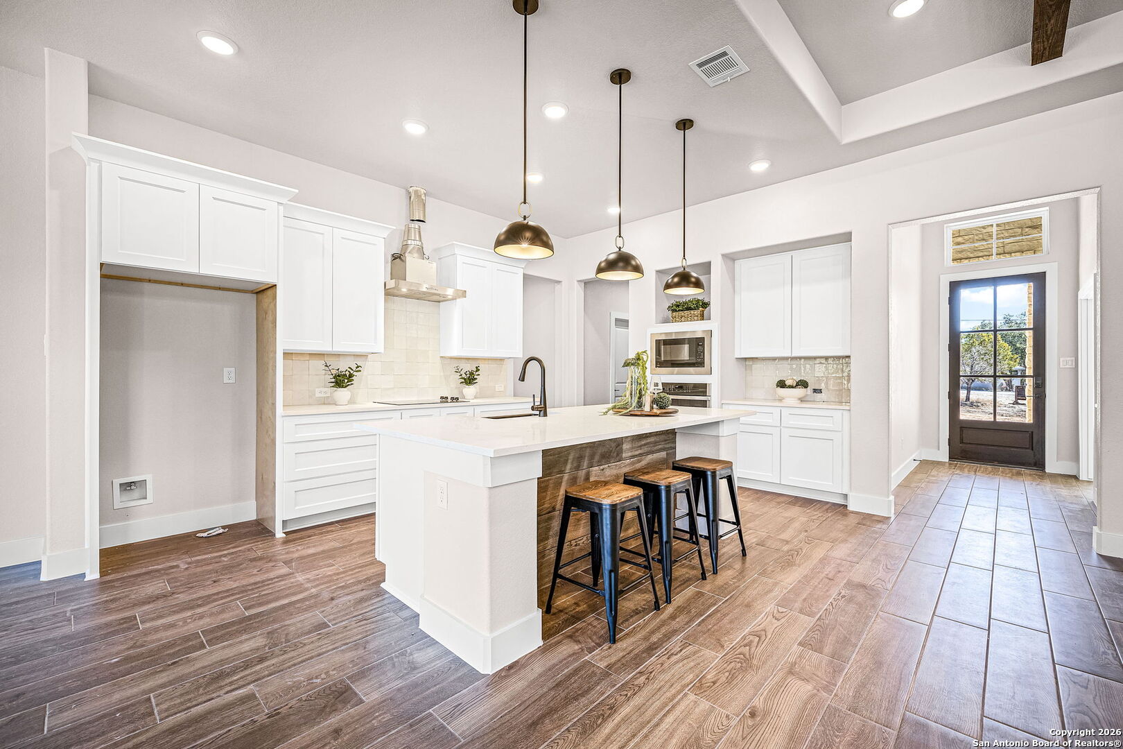 742 Rayner Ranch Boulevard Spring Branch, TX 78070 - Photo 6 of 40