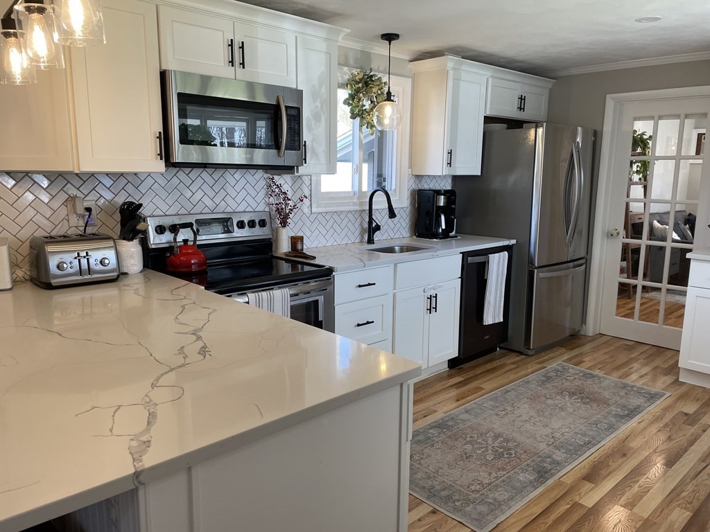 12 Mark Road Beverly, MA 01915 - Photo 6 of 42 Gallery Image 6