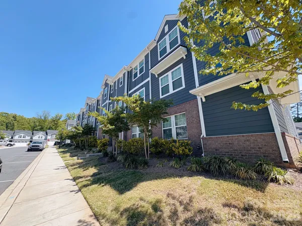 $2,299 | 3521 Auburn Curb Road, Charlotte, NC 28217