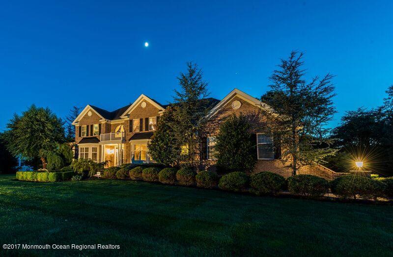 8 Rodeo Drive Jackson, NJ 08527 - Photo 3 of 54 a view of house with garden