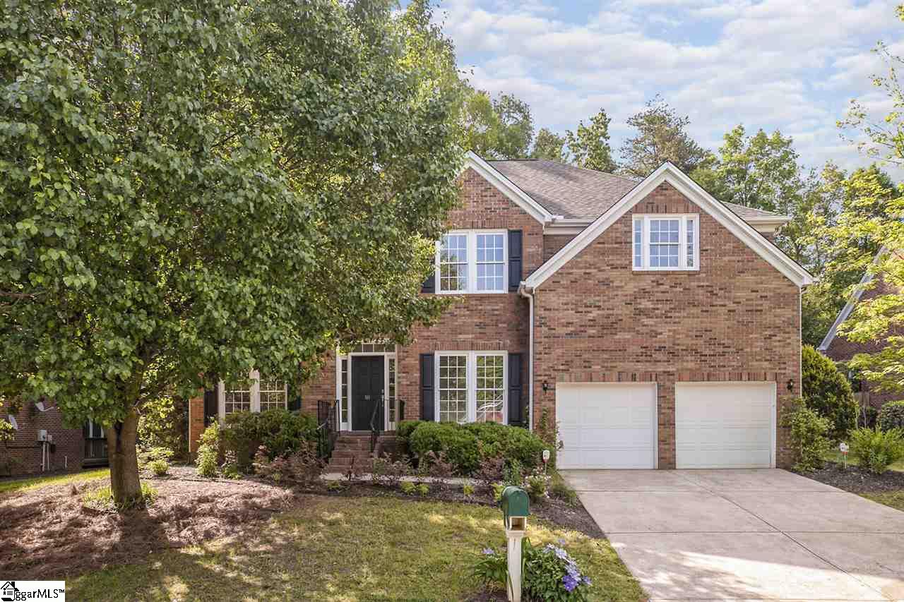 18 Bentley Way Greer, SC 29650 - Photo 1 of 36 Gallery Image 1