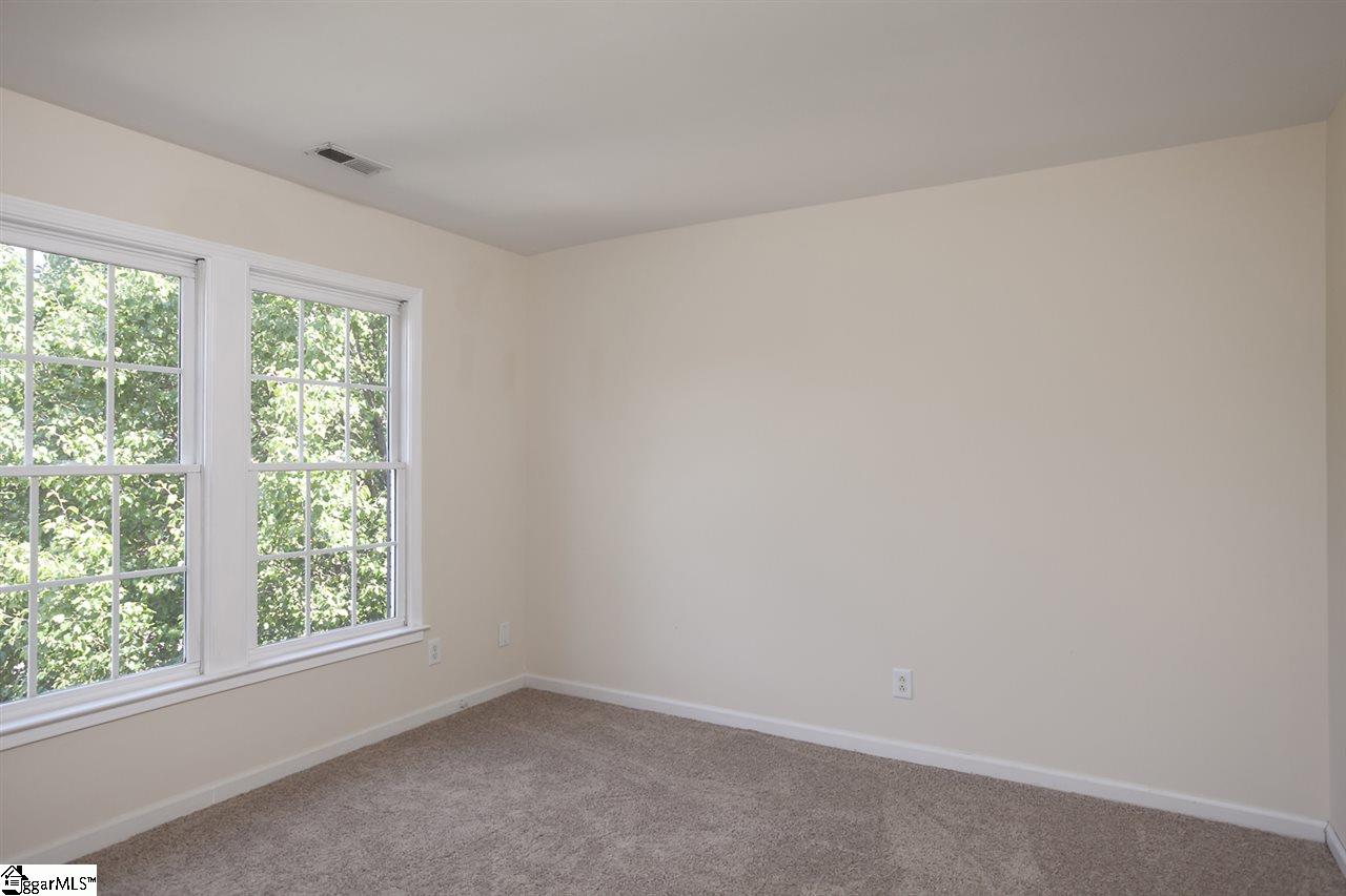 18 Bentley Way Greer, SC 29650 - Photo 11 of 36 Gallery Image 11