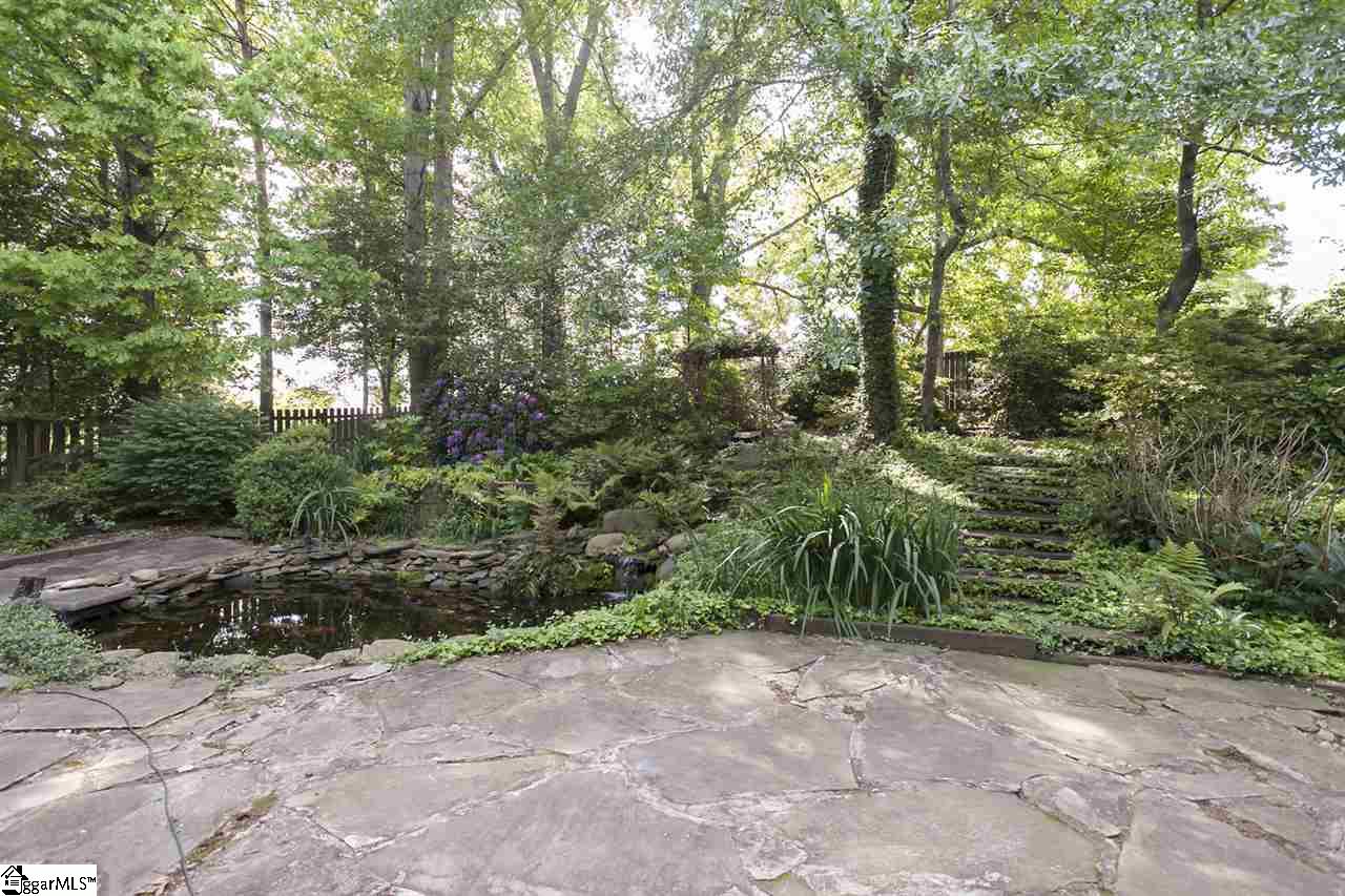 18 Bentley Way Greer, SC 29650 - Photo 4 of 36 Gallery Image 4