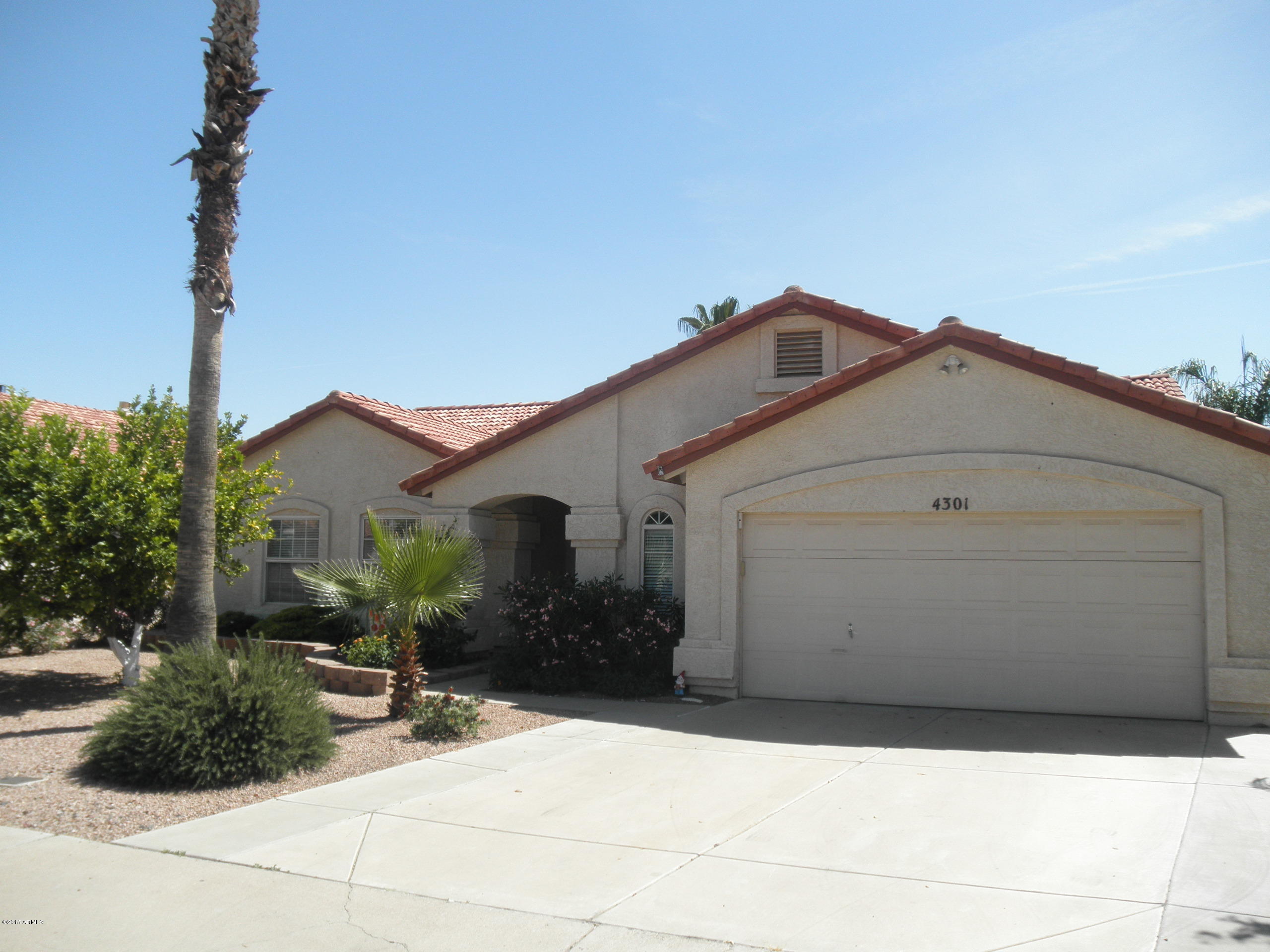 4301 East Frye Road Phoenix, AZ 85048 - Photo 2 of 17 front 2