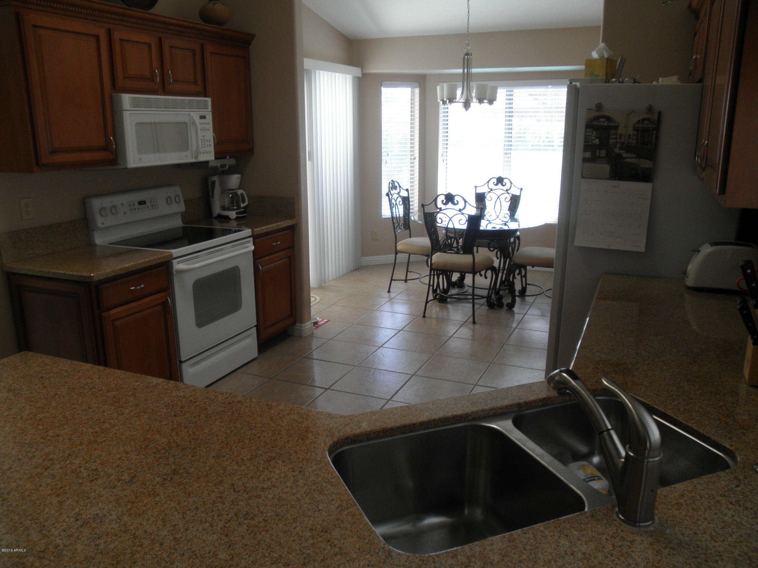 4301 East Frye Road Phoenix, AZ 85048 - Photo 3 of 17 dine in