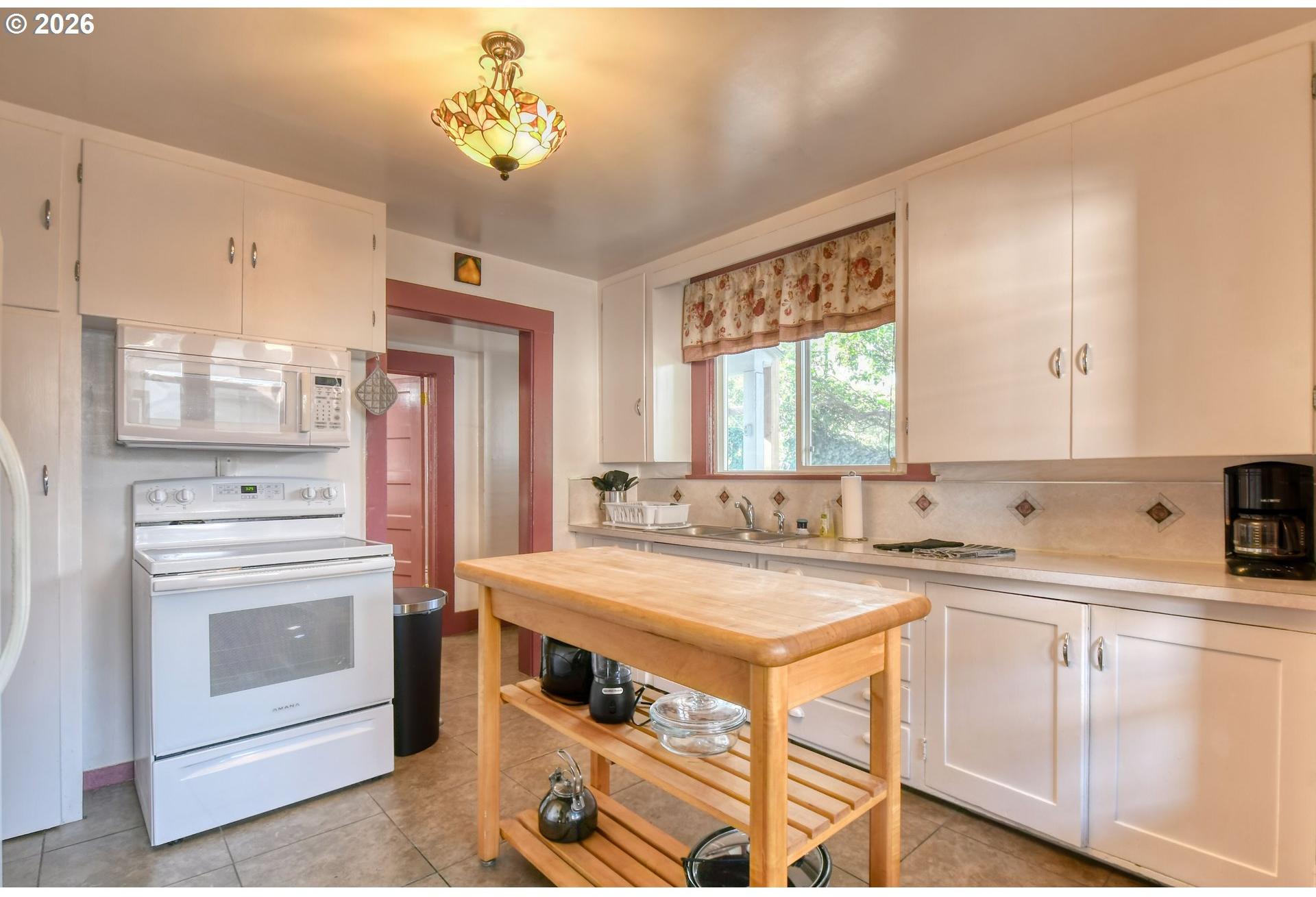 335 Southwest Court Avenue Pendleton, OR 97801 - Photo 13 of 48 Gallery Image 13