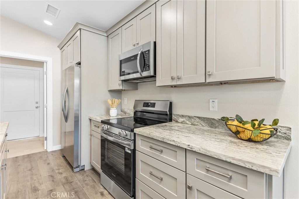 34834 County Line Road Yucaipa, CA 92399 - Photo 11 of 35