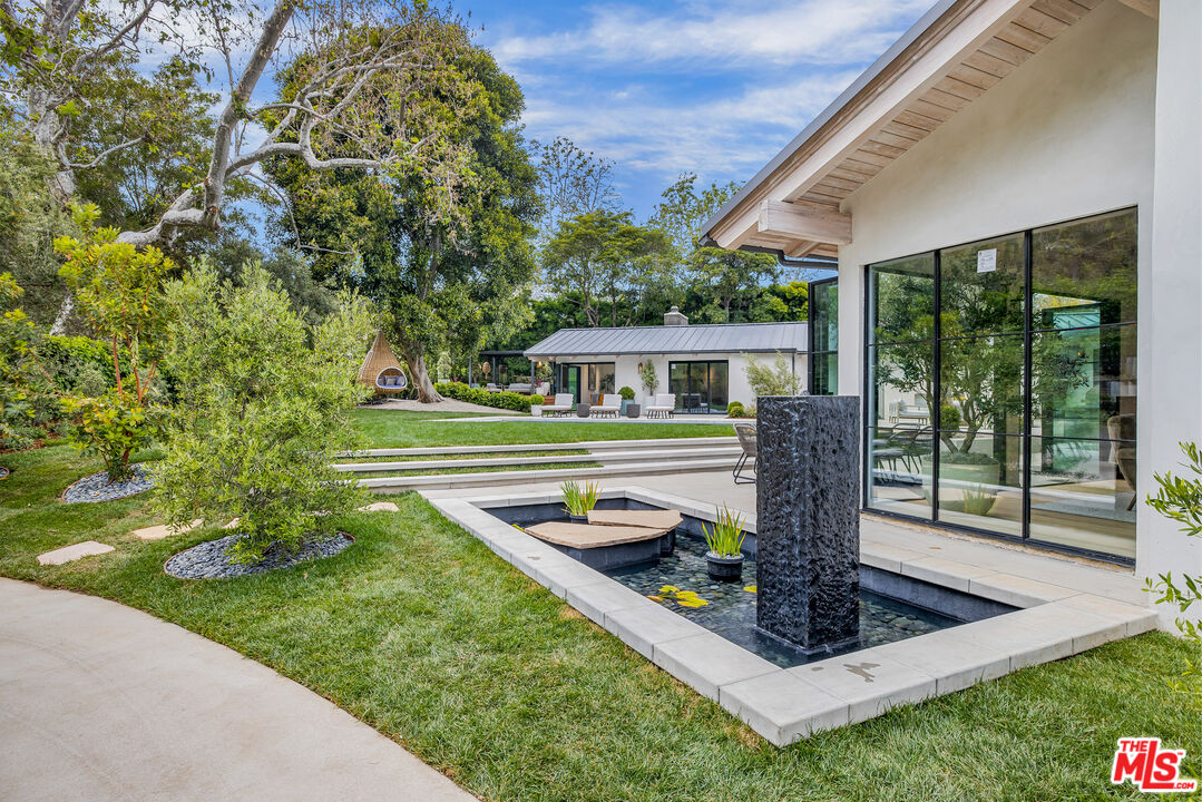 1508 Old Oak Road Los Angeles, CA 90049 - Photo 3 of 63