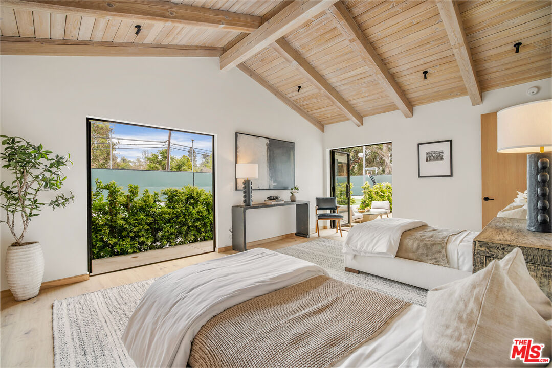 1508 Old Oak Road Los Angeles, CA 90049 - Photo 31 of 63