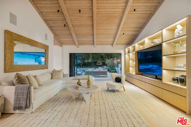 $13,800,000 | 1508 Old Oak Road, Los Angeles, CA 90049