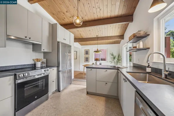 $995,000 | 6728 Aitken Drive, Oakland, CA 94611