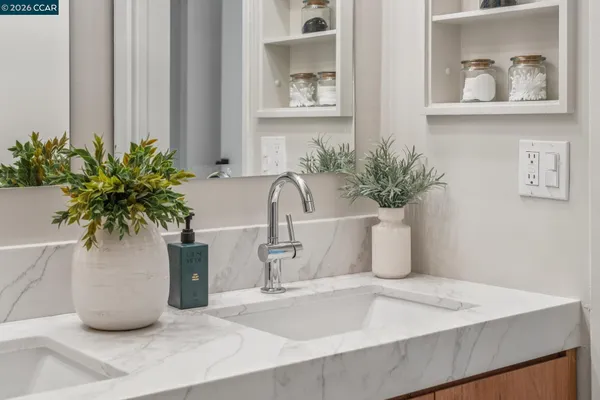 $995,000 | 6728 Aitken Drive, Oakland, CA 94611