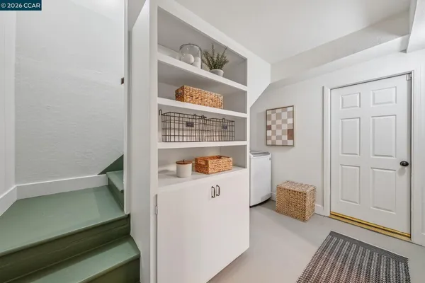 $995,000 | 6728 Aitken Drive, Oakland, CA 94611