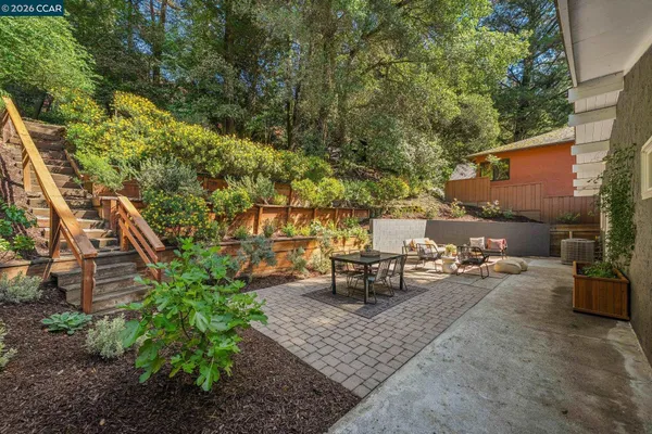 $995,000 | 6728 Aitken Drive, Oakland, CA 94611