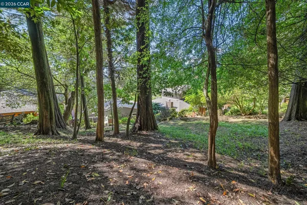 $995,000 | 6728 Aitken Drive, Oakland, CA 94611