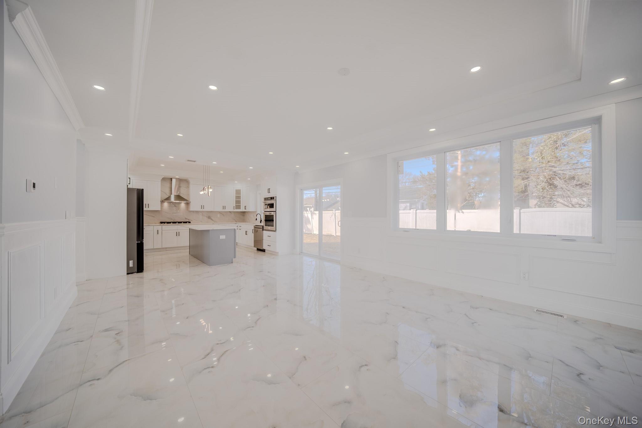 68 Spruce Street Hicksville, NY 11801 - Photo 11 of 39