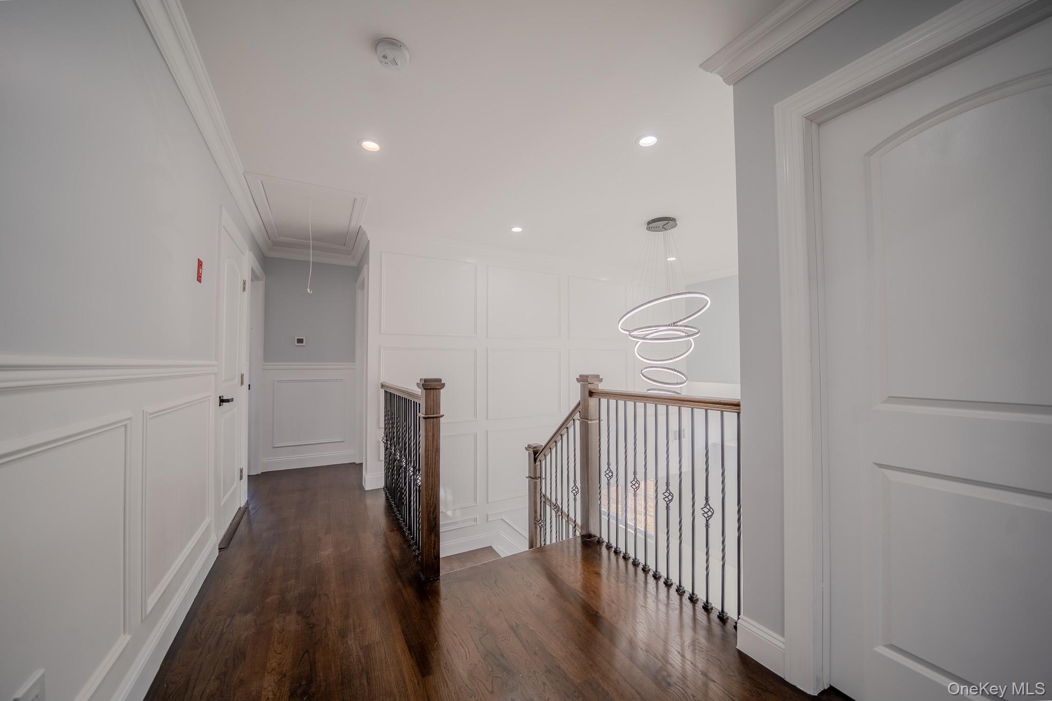 68 Spruce Street Hicksville, NY 11801 - Photo 22 of 39