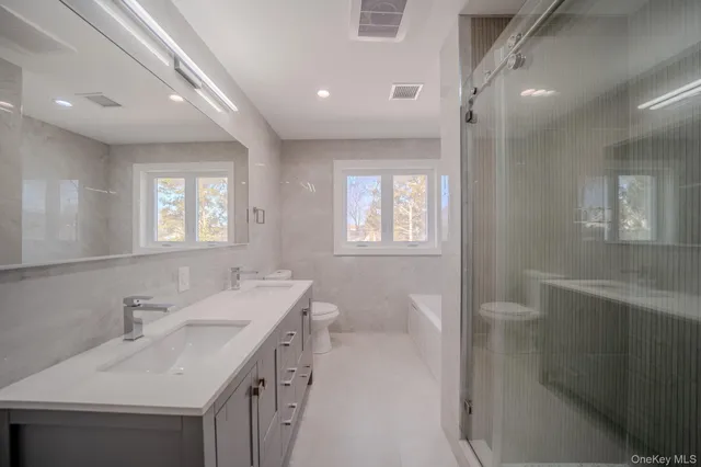 $1,549,000 | 68 Spruce Street, Hicksville, NY 11801