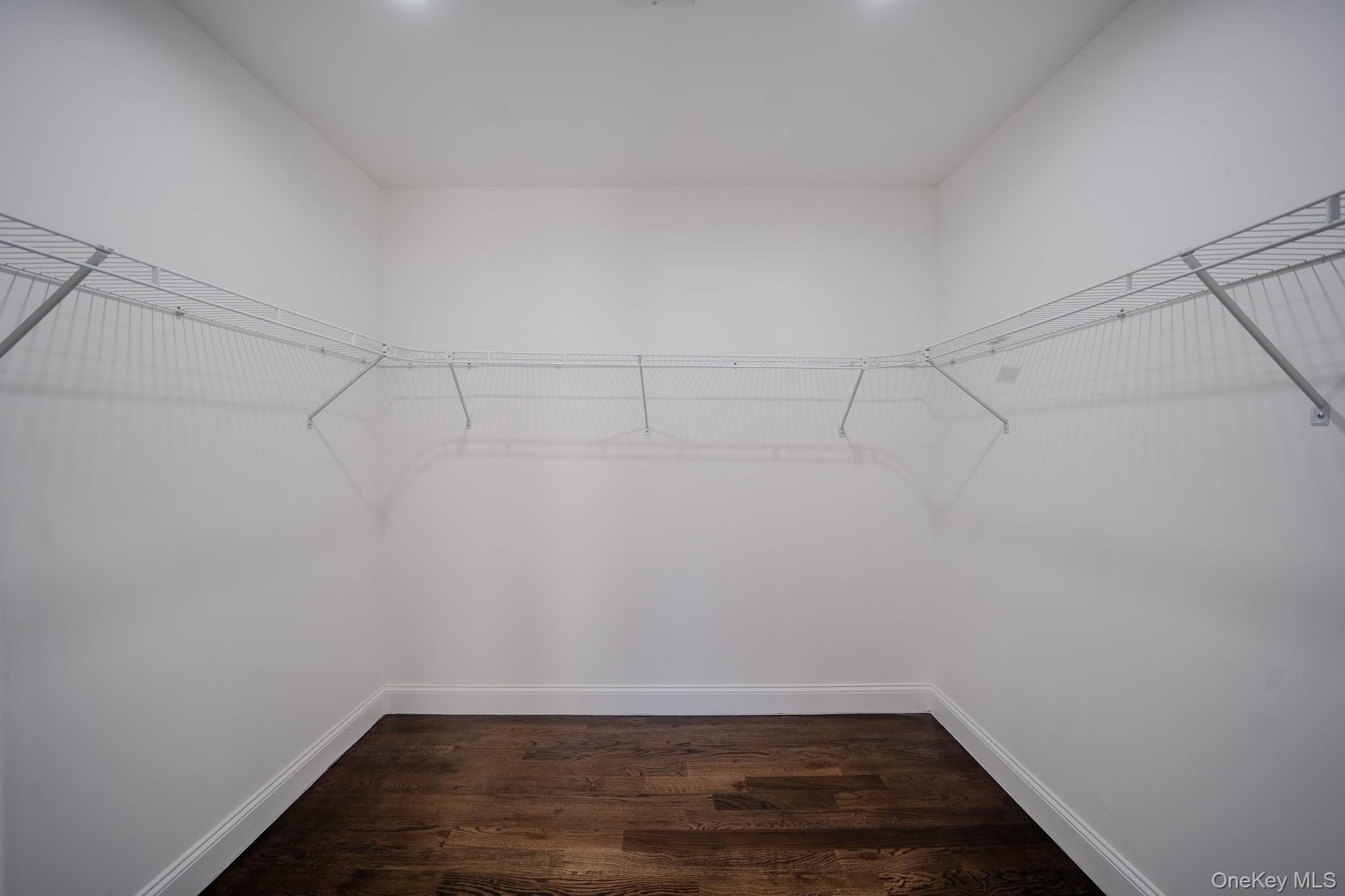 68 Spruce Street Hicksville, NY 11801 - Photo 27 of 39