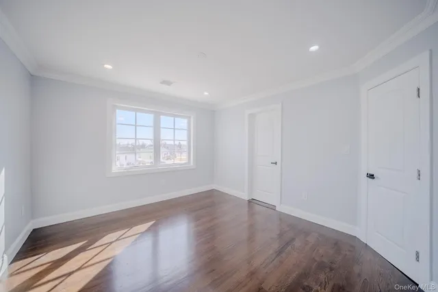 $1,549,000 | 68 Spruce Street, Hicksville, NY 11801