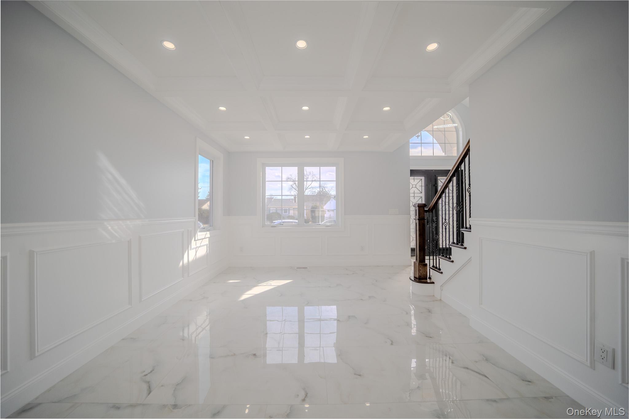 68 Spruce Street Hicksville, NY 11801 - Photo 7 of 39