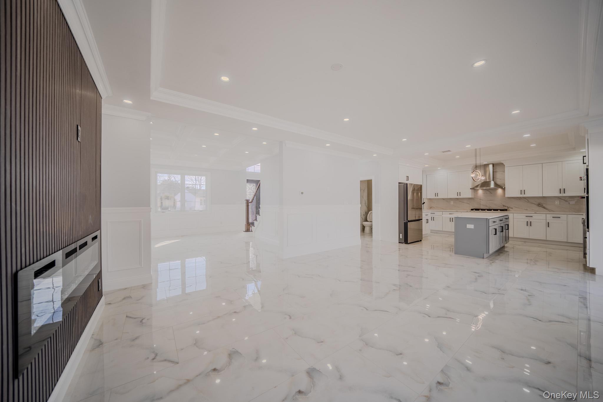 68 Spruce Street Hicksville, NY 11801 - Photo 10 of 39