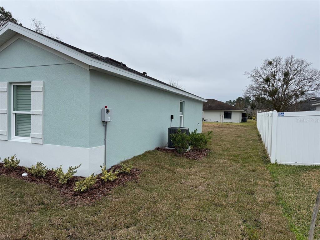 8 Bird Tree Place Palm Coast, FL 32137 - Photo 4 of 39