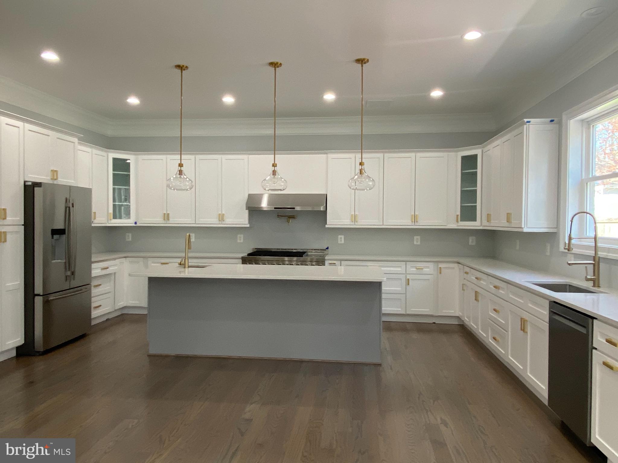 8712 Redman Street Springfield, VA 22153 - Photo 11 of 77 kitchen