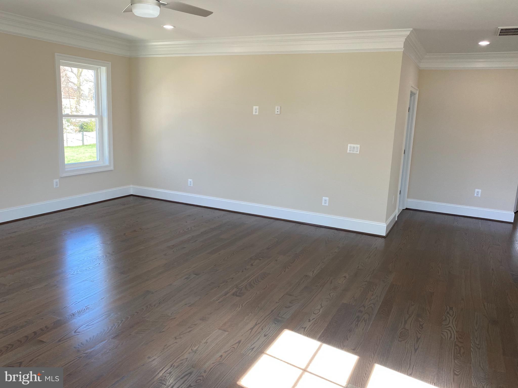 8712 Redman Street Springfield, VA 22153 - Photo 35 of 77 master bedroom sitting space