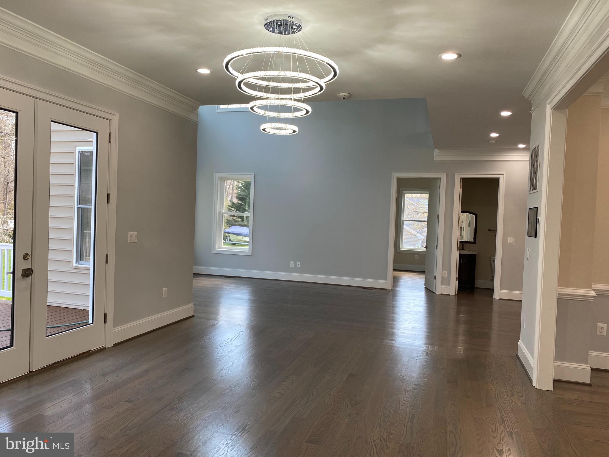 8712 Redman Street Springfield, VA 22153 - Photo 5 of 77 Spiral lighting in open breakfast area