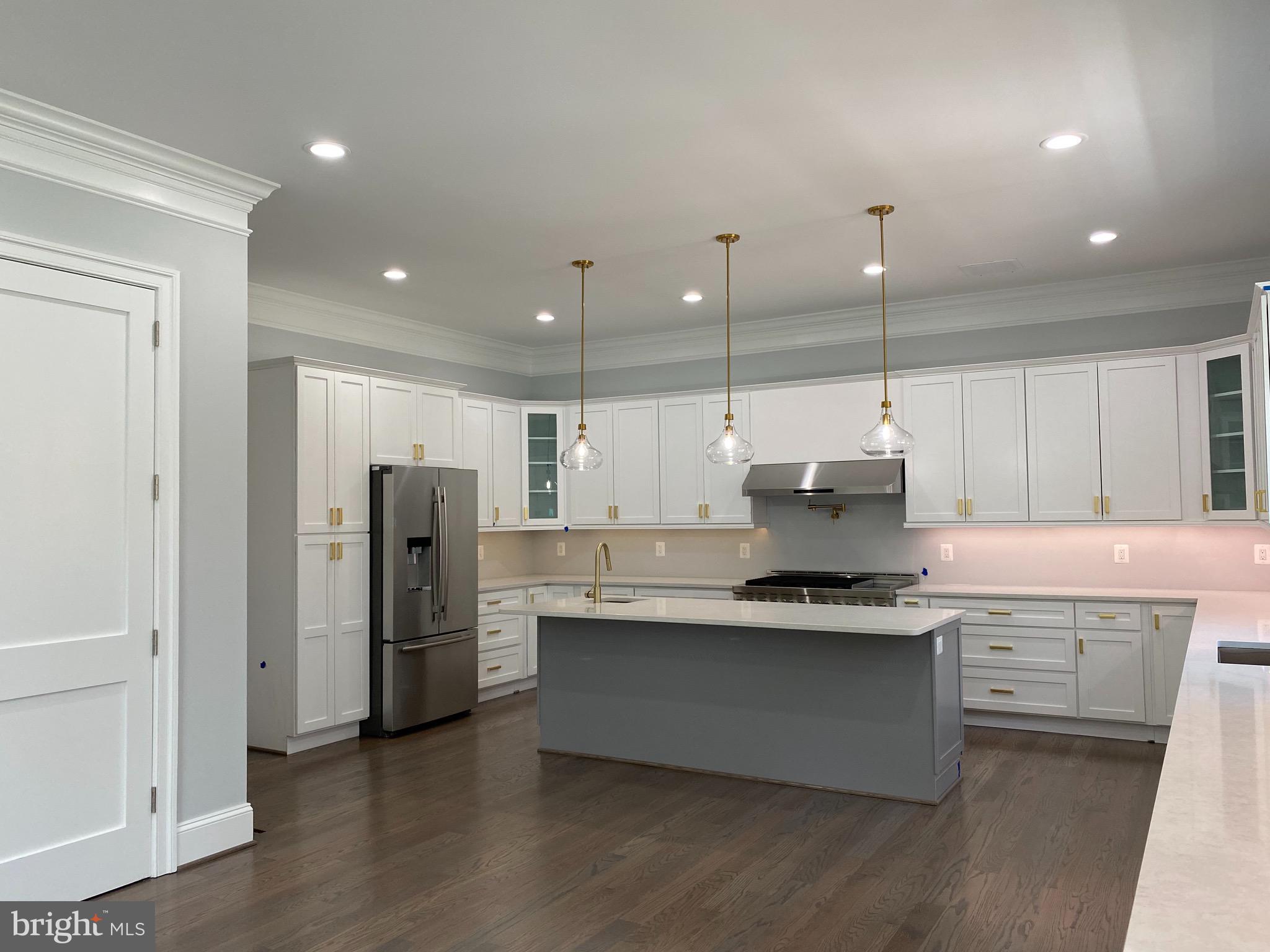 8712 Redman Street Springfield, VA 22153 - Photo 7 of 77 Kitchen to dream for!