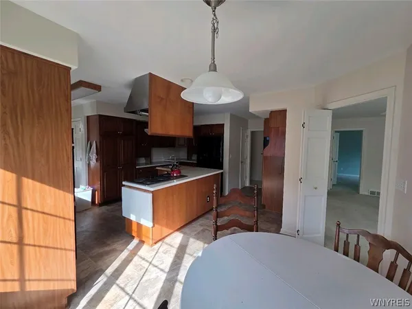 $489,000 | 3 St Charles Court, Amherst, NY 14221