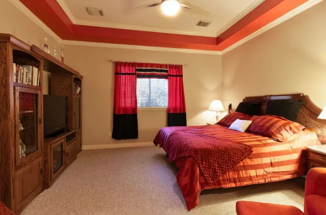 $1,050,000 | 1614 Lake Wilderness Lane, Houston, TX 77345