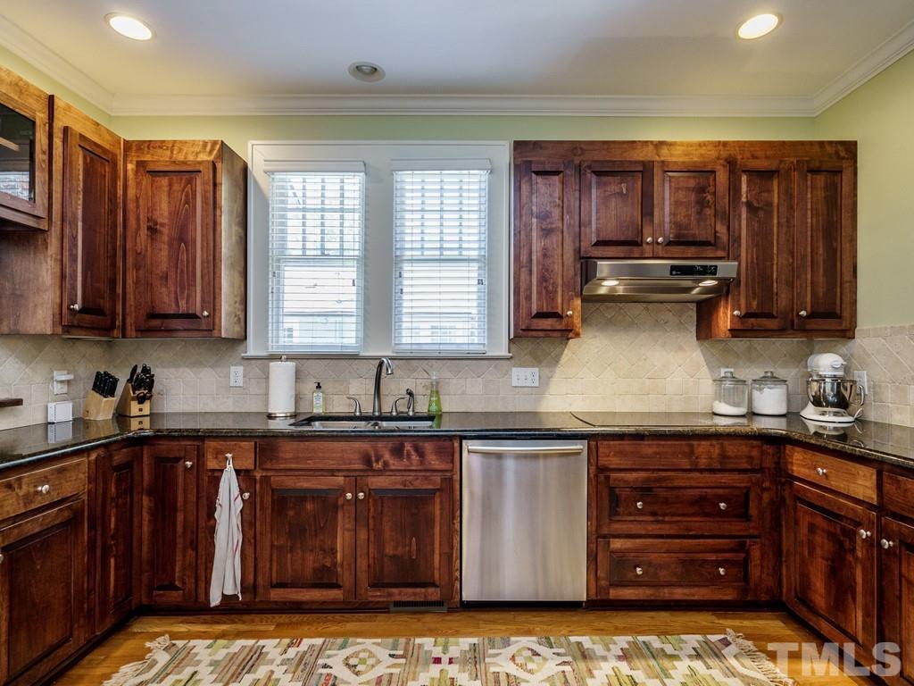 113 Hudson Street Raleigh, NC 27608 - Photo 8 of 30