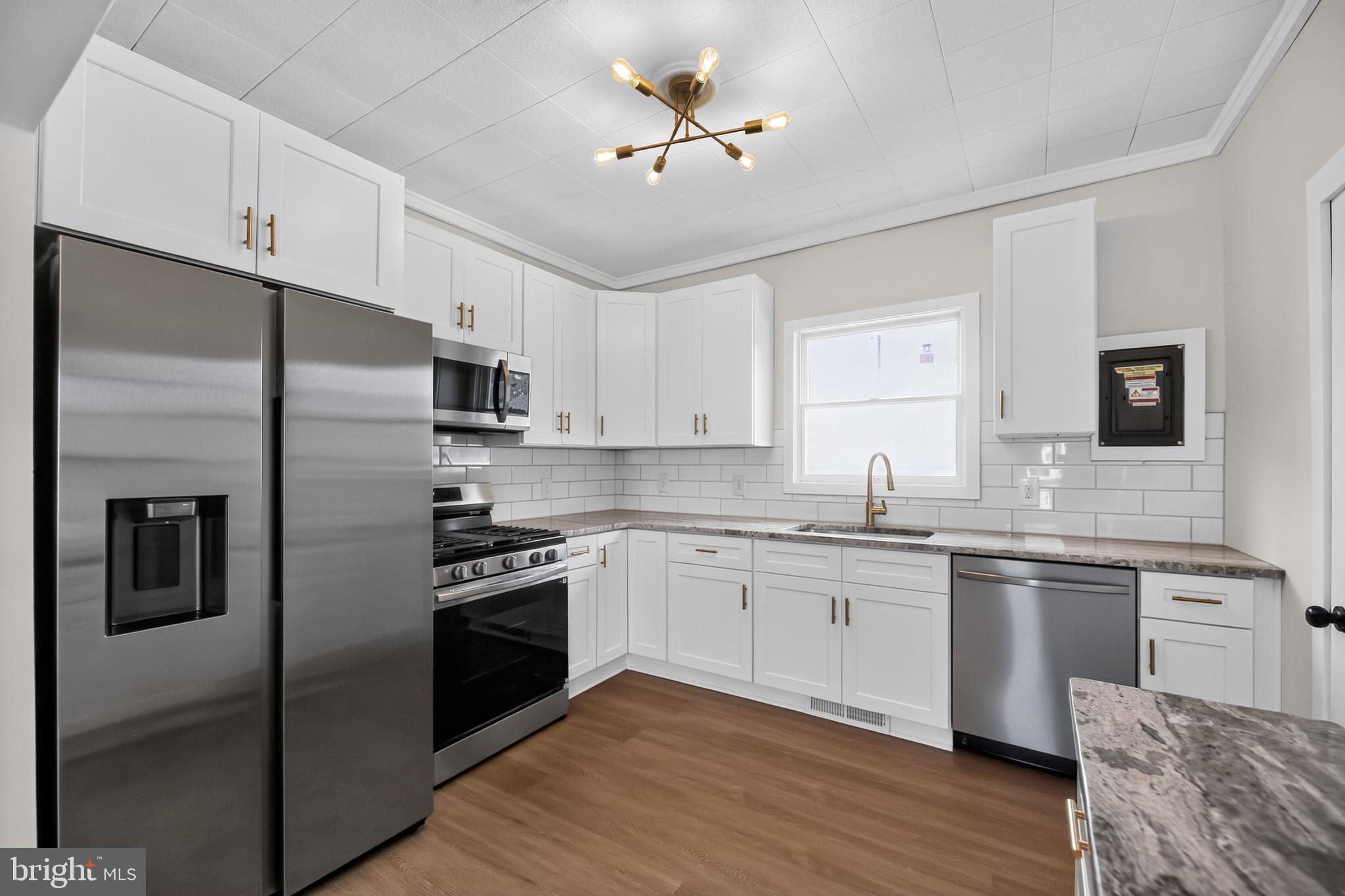 129 Magnolia Street Carneys Point, NJ 08069 - Photo 8 of 14 Gallery Image 8