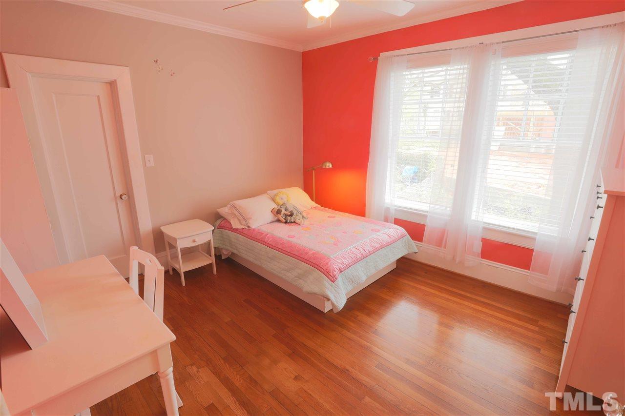 204 East Park Drive Raleigh, NC 27605 - Photo 14 of 25 Gallery Image 14