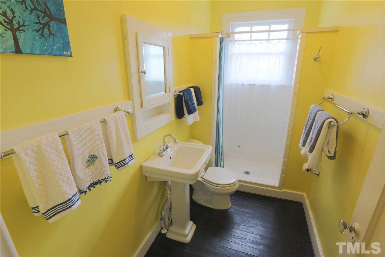 204 East Park Drive Raleigh, NC 27605 - Photo 15 of 25 Gallery Image 15