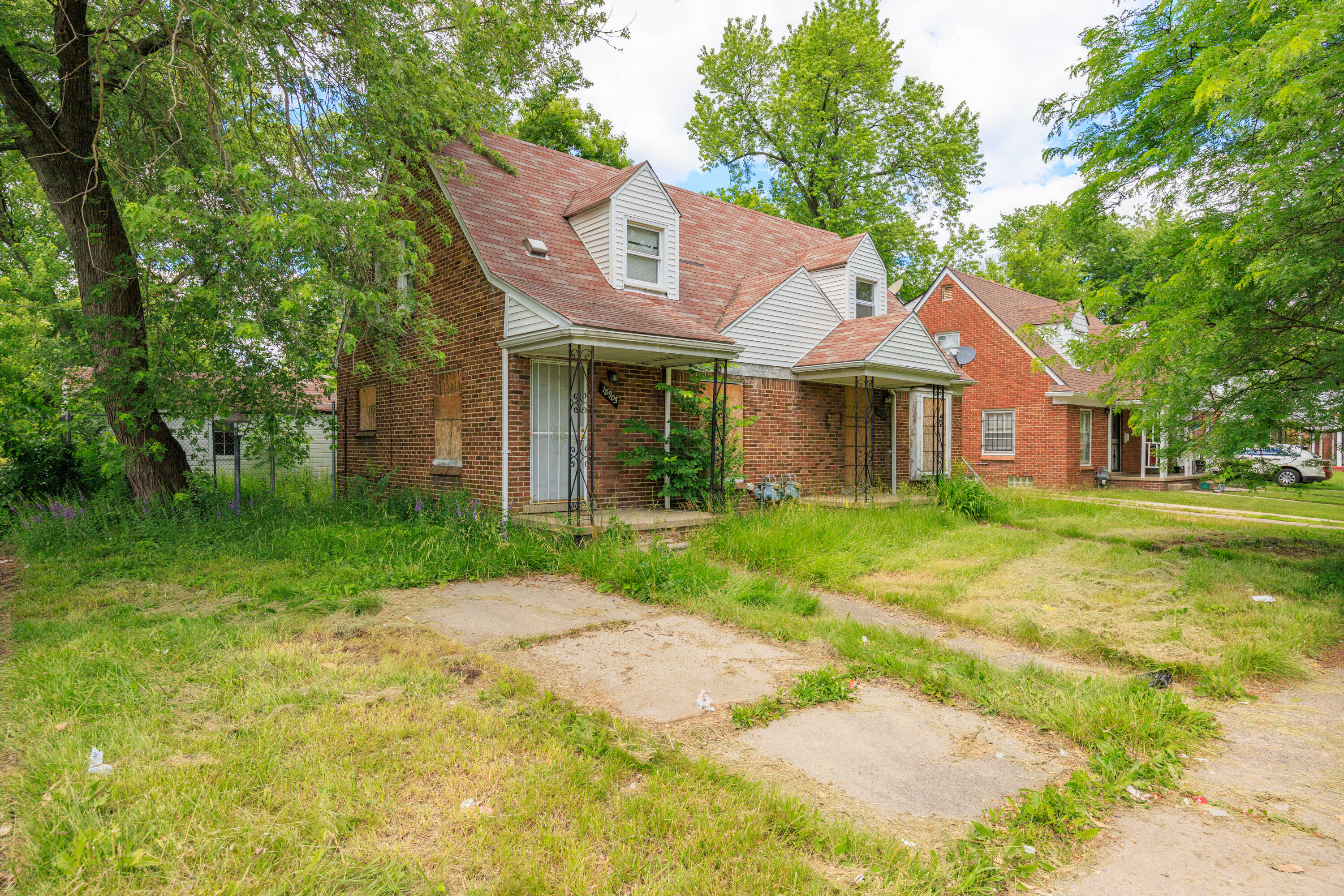 18903 Evergreen Road Detroit, MI 48219 - Photo 3 of 17 1000024065
