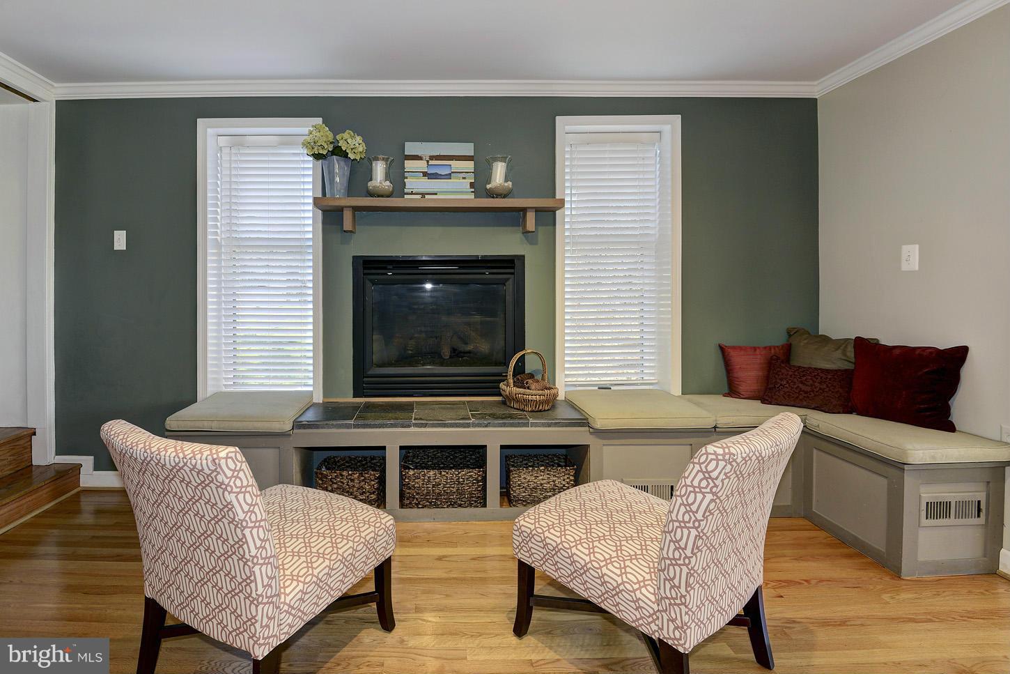 6328 Halsey Road McLean, VA 22101 - Photo 17 of 30 Family Room