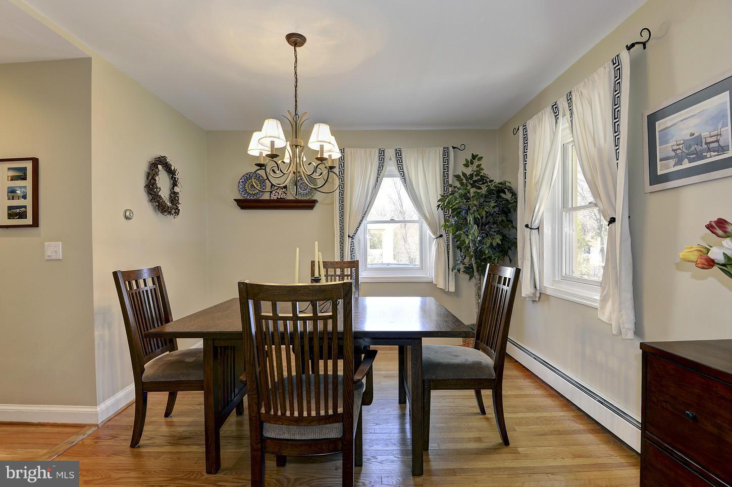 6328 Halsey Road McLean, VA 22101 - Photo 19 of 30 Dining Room