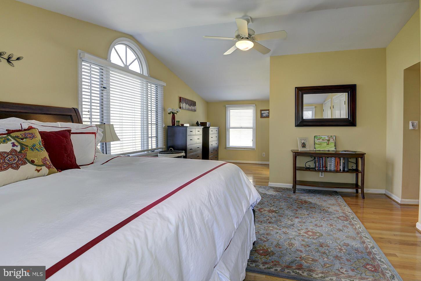 6328 Halsey Road McLean, VA 22101 - Photo 28 of 30 Bedroom (Master)