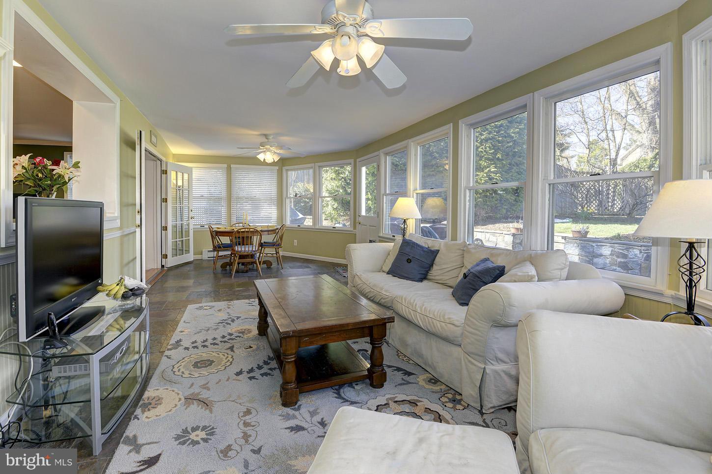 6328 Halsey Road McLean, VA 22101 - Photo 7 of 30 Family Room/Sun Room