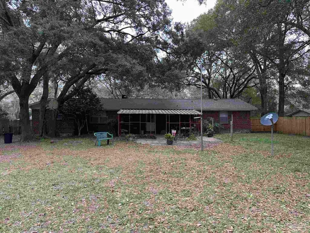 $174,900 | 7053 West Fairfield Drive, Pensacola, FL 32506